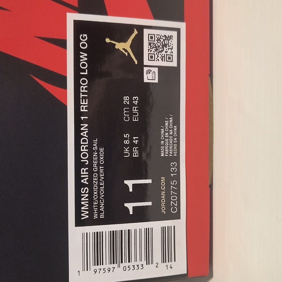 Air Jordan 1 Low OG Oxidized Green Size 11 Wmns/ Mens 9.5 - Picture 11 of 11